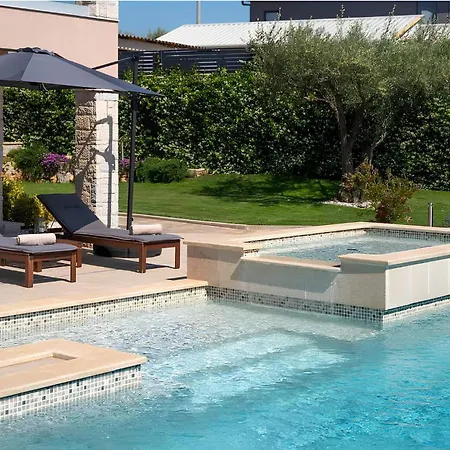 Modern * Antibes