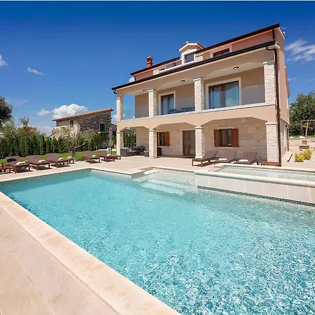 Modern Antibes
